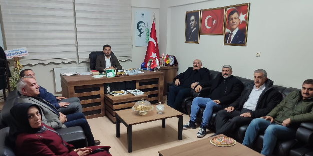 Davutoğlu filminin de sonuna geliyoruz! Gelecek Partisi'nde bir deprem daha