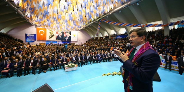 Davutoğlu: İkisinden de hesap sorulacak