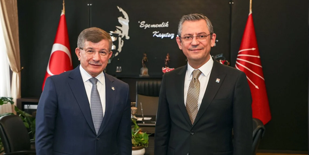 Davutoğlu ikna odasında! Kılıçdaroğlu kandırdı sıra Özgür’de mi?