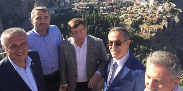 Davutoğlu ile görüntülenen eski CHP'li konuştu! 'İfşa olmamızı dün uygun buldular, bundan sonra birlikte olacağız''