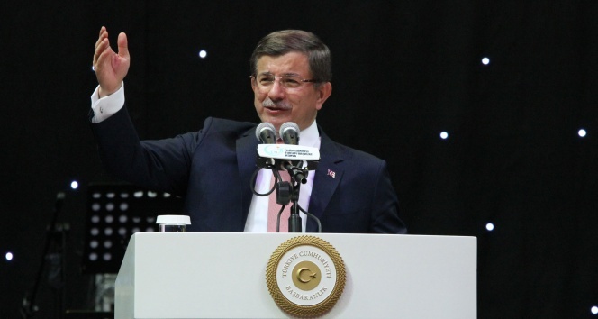 Davutoğlu: İslam medeniyetinin en güzel şehirleri yağmalanıyor
