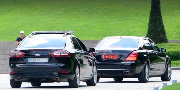 Davutoğlu, Milli Savunma Bakanı ile görüştü