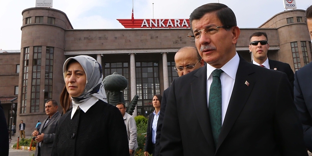 Davutoğlu patlamanın yaşandığı yerde!