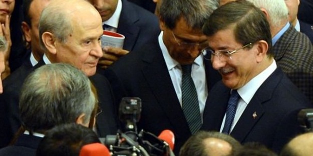 Davutoğlu Tayyip Erdoğan'ı satsaydı...