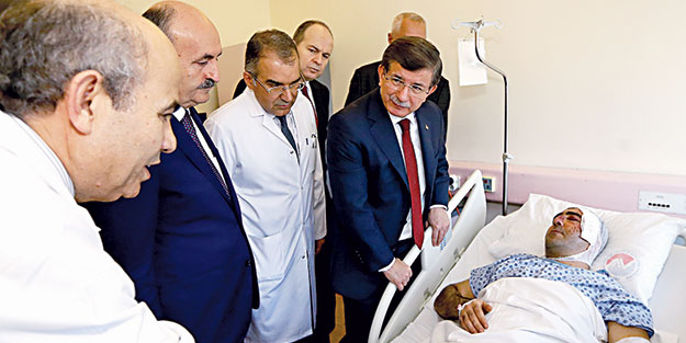 Davutoğlu: Türkiye ile dayanışma sözle olmaz