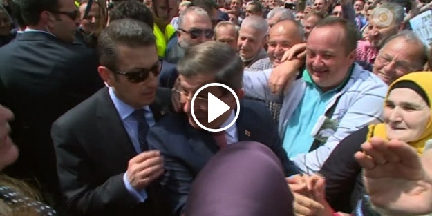 Davutoğlu'na Bosna'da yoğun ilgi