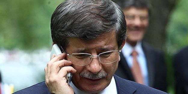 Davutoğlu'ndan tebrik telefonu