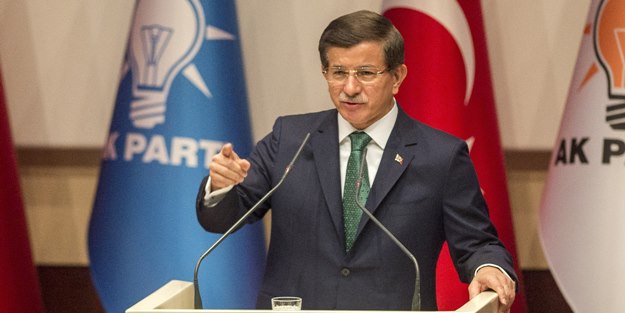 Davutoğlu'ndan paralel muhabire tokat gibi cevap!