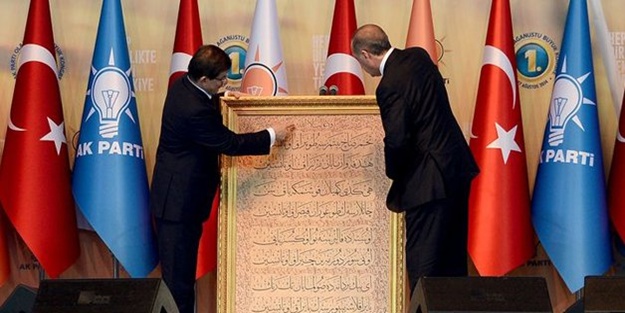 Davutoğlu'ndan Erdoğan'a çok özel tablo