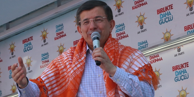 Davutoğlu'ndan memleketinde Bahçeli'ye jest