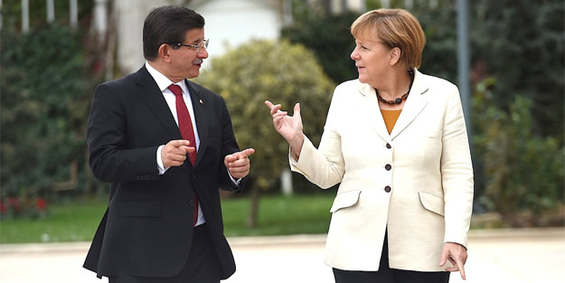 Davutoğlu'ndan Merkel'e 'Erdoğan' tepkisi!