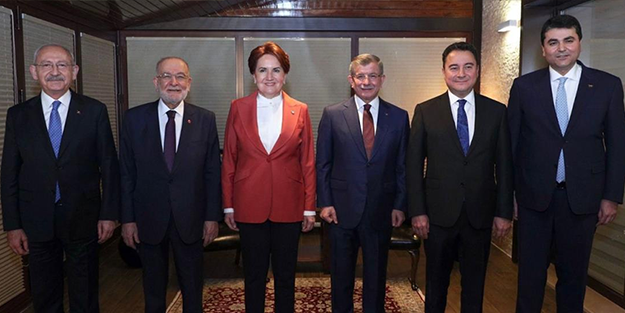 Davutoğlu'nun yazarı küplere bindi!