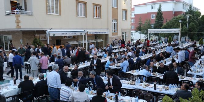 Bülbülzade Vakfın’dan iftar programı