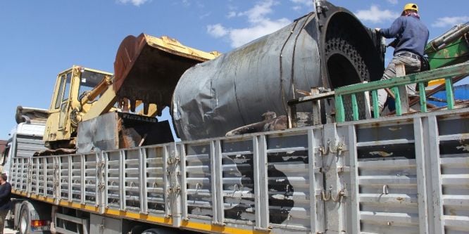 Van Büyükşehir Belediyesi hurdaları ekonomiye kazandırıyor