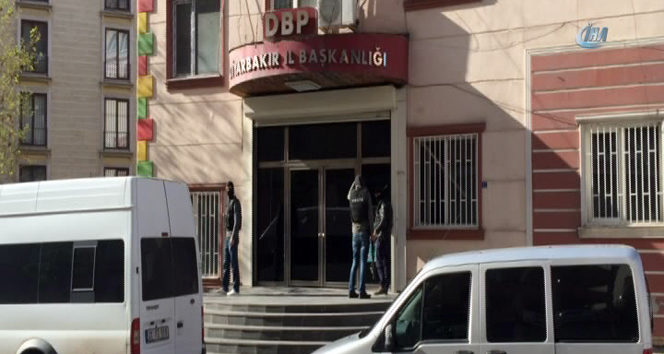 DBP'li yöneticilerin evlerinde arama yapılıyor