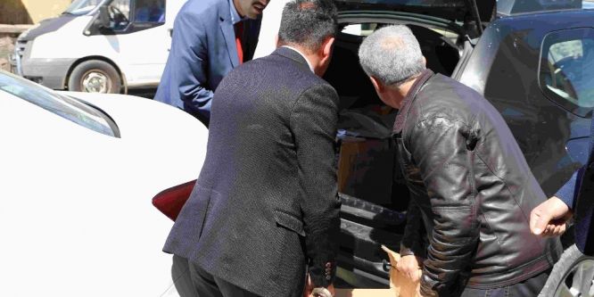 Vartolu öğrencilere kitap desteği