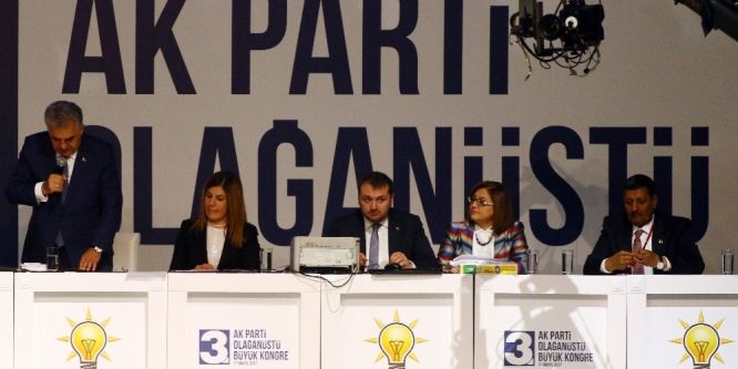 AK Parti’de tüzük değişti