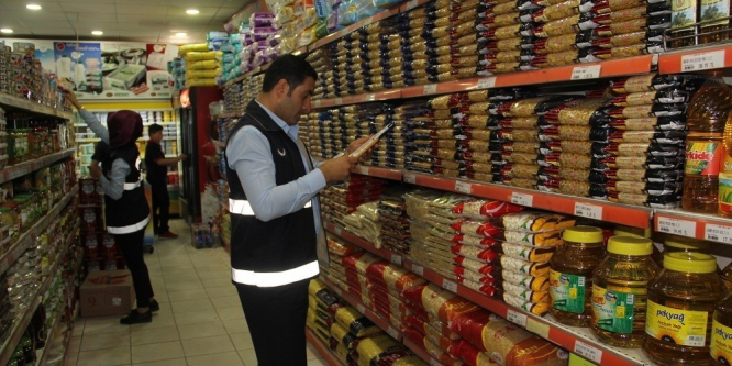 Başkale belediye zabıtasından market denetimi