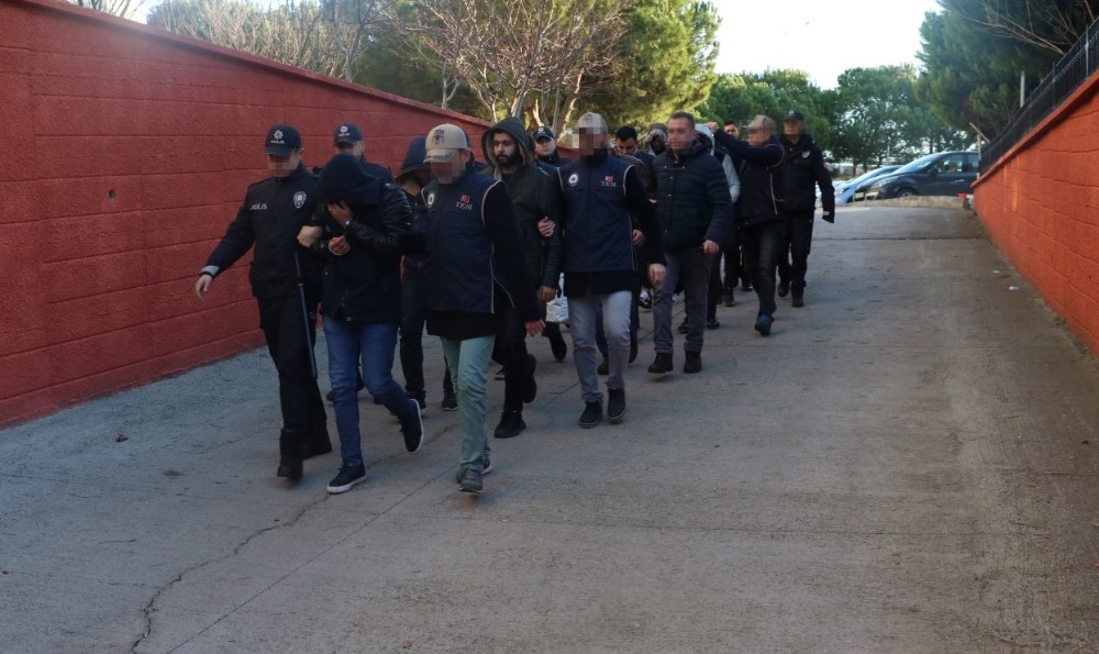 DEAŞ operasyonunda 11 kişi adliyeye sevk edildi 