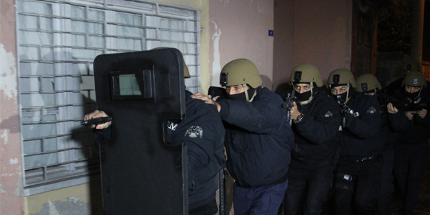 DEAŞ'a operasyon! Gözaltılar var