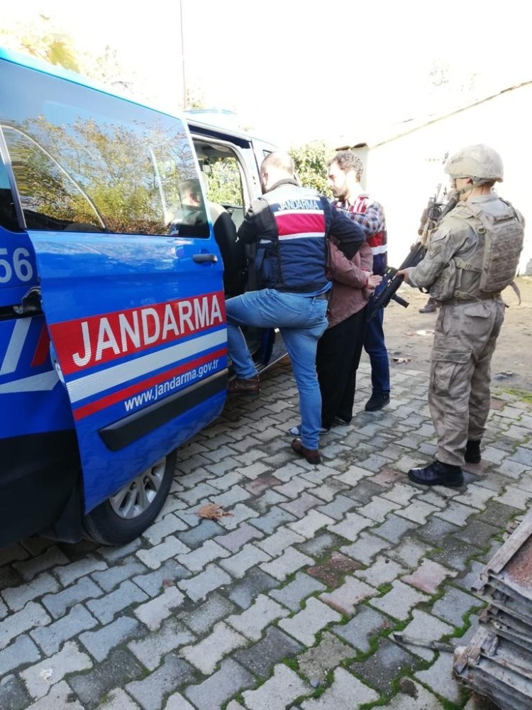 DEAŞ’ın sözde emir ve savaşçısı 3 kişi yakalandı 