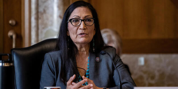 Deb Haaland ABD tarihine geçti