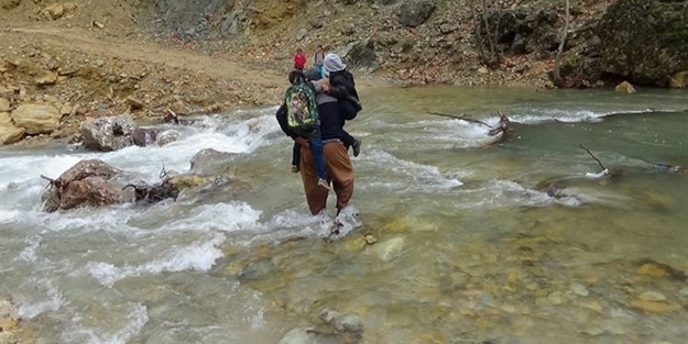 ‘Dede sırtında’ taşımalı eğitim