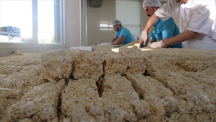 Dedelerinin asırlık lezzetini torunları sürdürüyor