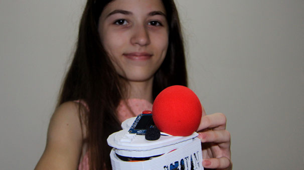 Dedesi sık sık kalp krizi geçirince 11 yaşında… Hayat kurtaracak bu cihazı geliştirdi!