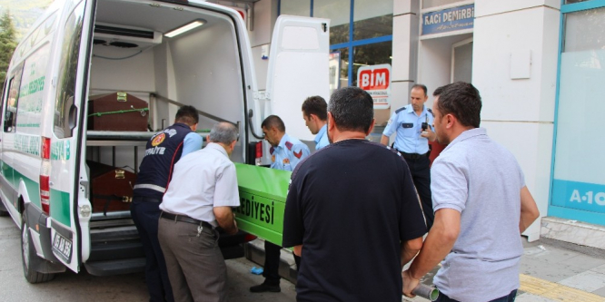 Apartmana koku yayılınca cenazesi fark edildi