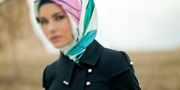 Defileci Süslümanlara Cumhuriyet gazetesi sahip çıktı!