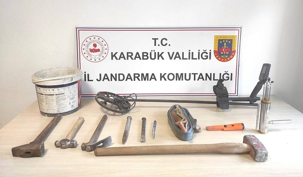 Define arayan 5 kişi suçüstü yakalandı