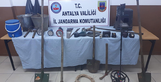 Define avcıları suçüstü yakalandı