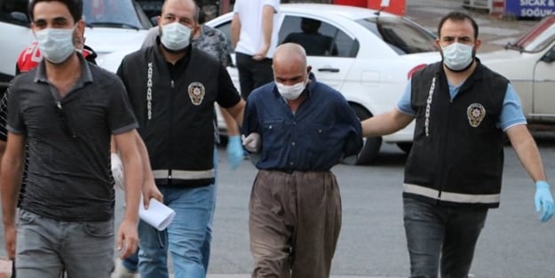 Define için yaşlı çiftin başını ezen cani, 6 yıl sonra yakalandı!