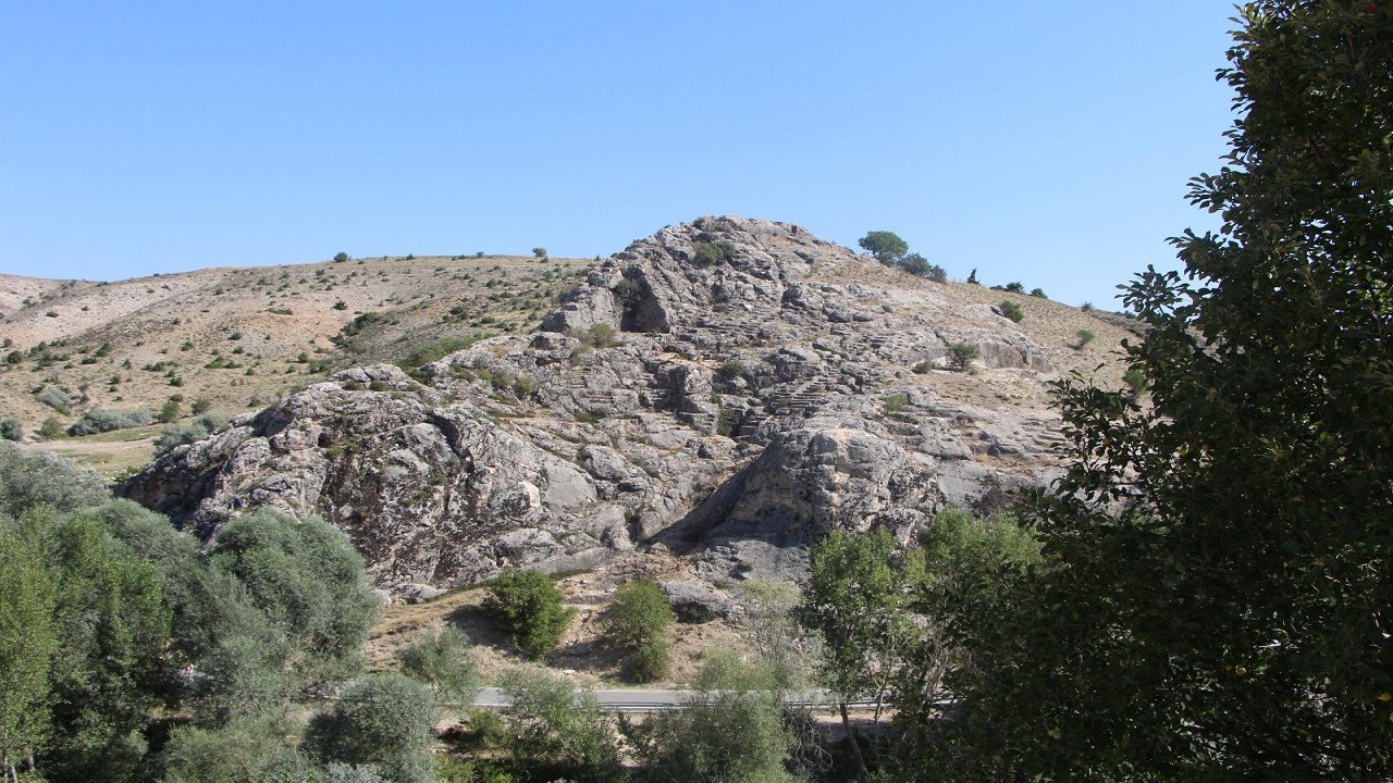 Defineciler rahat bırakmıyor! O ilimizde Helenistik döneme ait önemli keşif