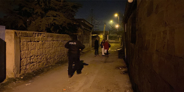 Dehşet anları! Eşi ve çocuğunu canlı canlı yakmak istedi