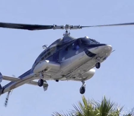 Dehşet anları saniye saniye kamerada! Bir anda kontrolden çıkan helikopter, insanların üzerine düştü