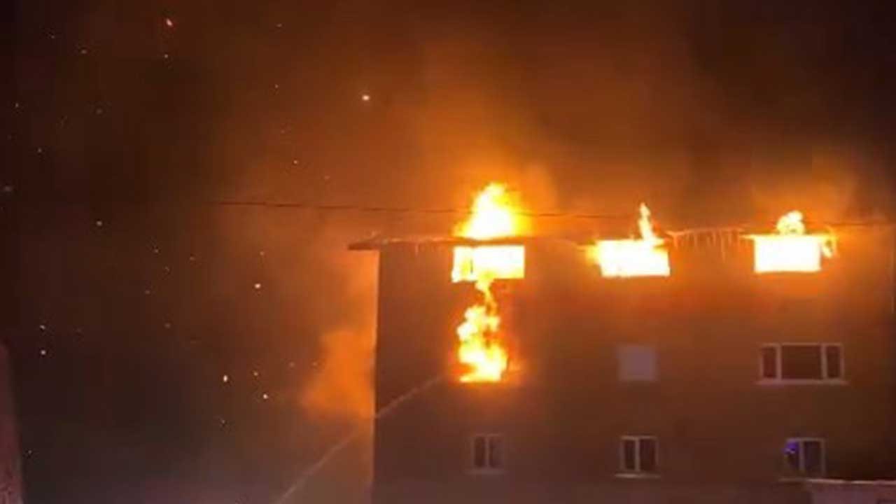 Dehşete düşüren anlar! Çarşaflarla ölümden kurtulmaya çalıştılar