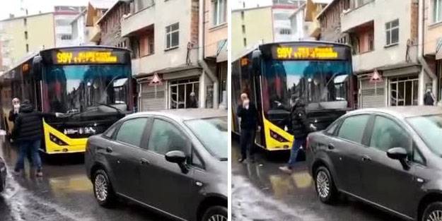 Dehşete düşüren görüntü! İETT'nin önünü kesen maganda tabancayla tehdit savurup tokatladı