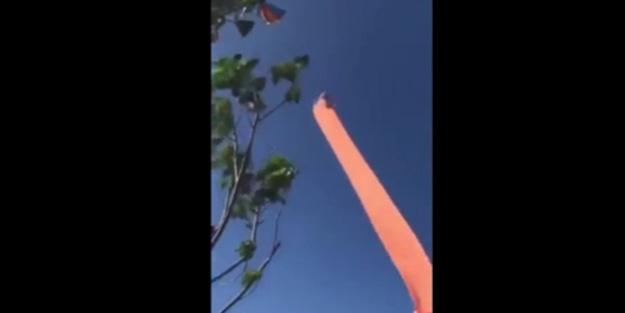 Dehşeti yaşadı! Uçurtmasının ipine dolandı metrelerce havaya savruldu