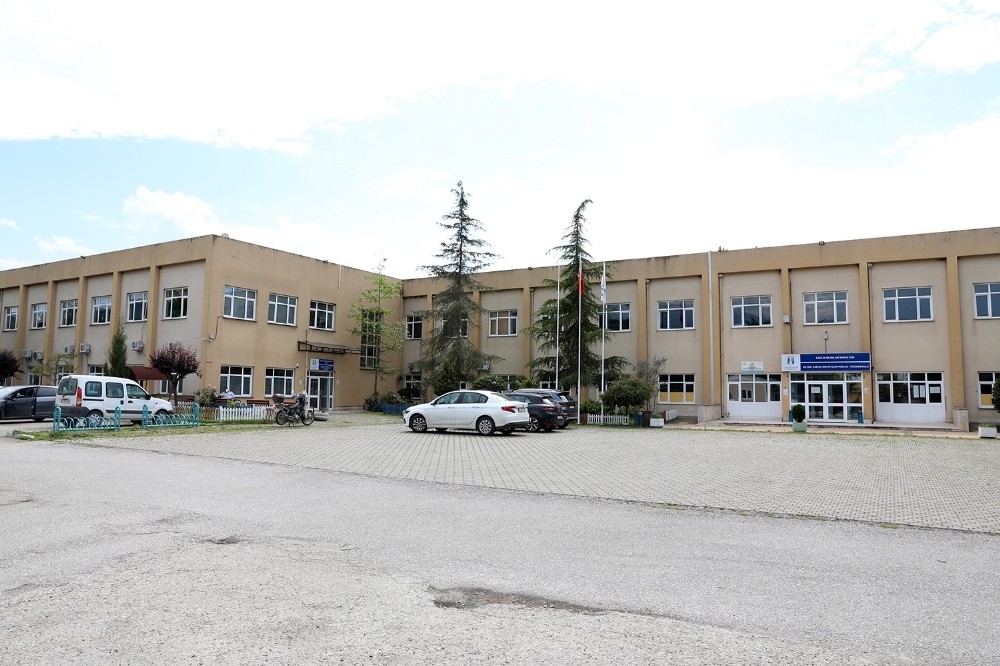 Dekan Dikmen: “Hemşireler enfeksiyon kontrolünde önemli role sahip” 