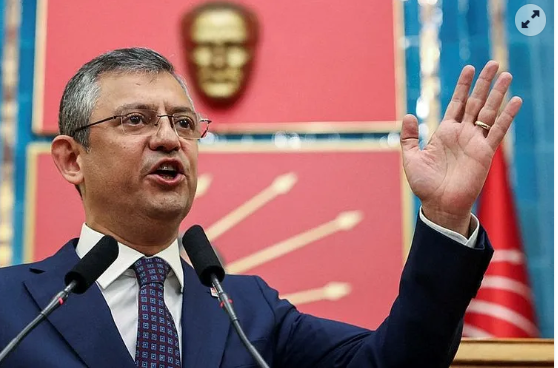 Delege satın alınarak genel başkan olan Özgür Özel’den de bu beklenirdi CHP'de zihniyet değişmiyor