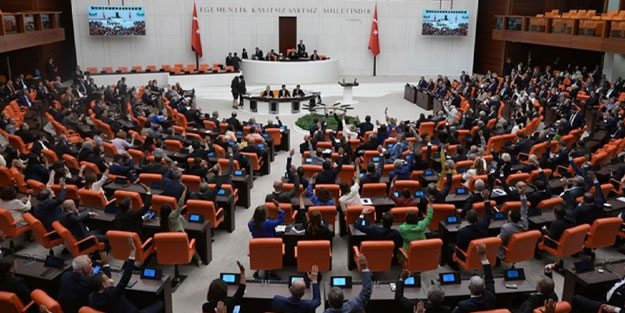 DEM Parti TBMM'yi karıştırdı! Mikrofonu kapatıldı