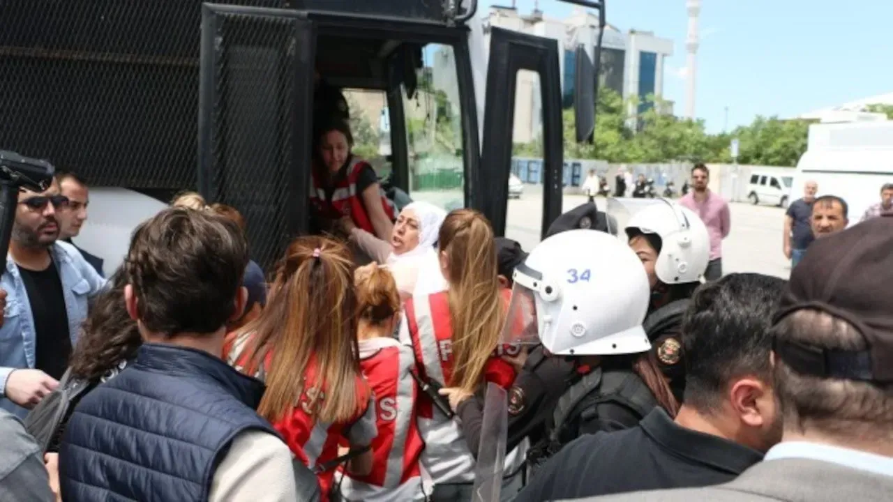 DEM Parti yöneticisi Dilber Demir serbest bırakıldı