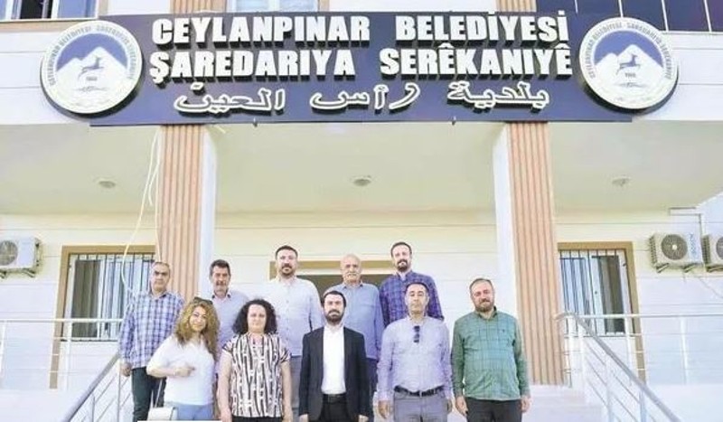DEM Partili Ceylanpınar Belediyesi'nin tabelasından T.C. ibaresi kaldırıldı