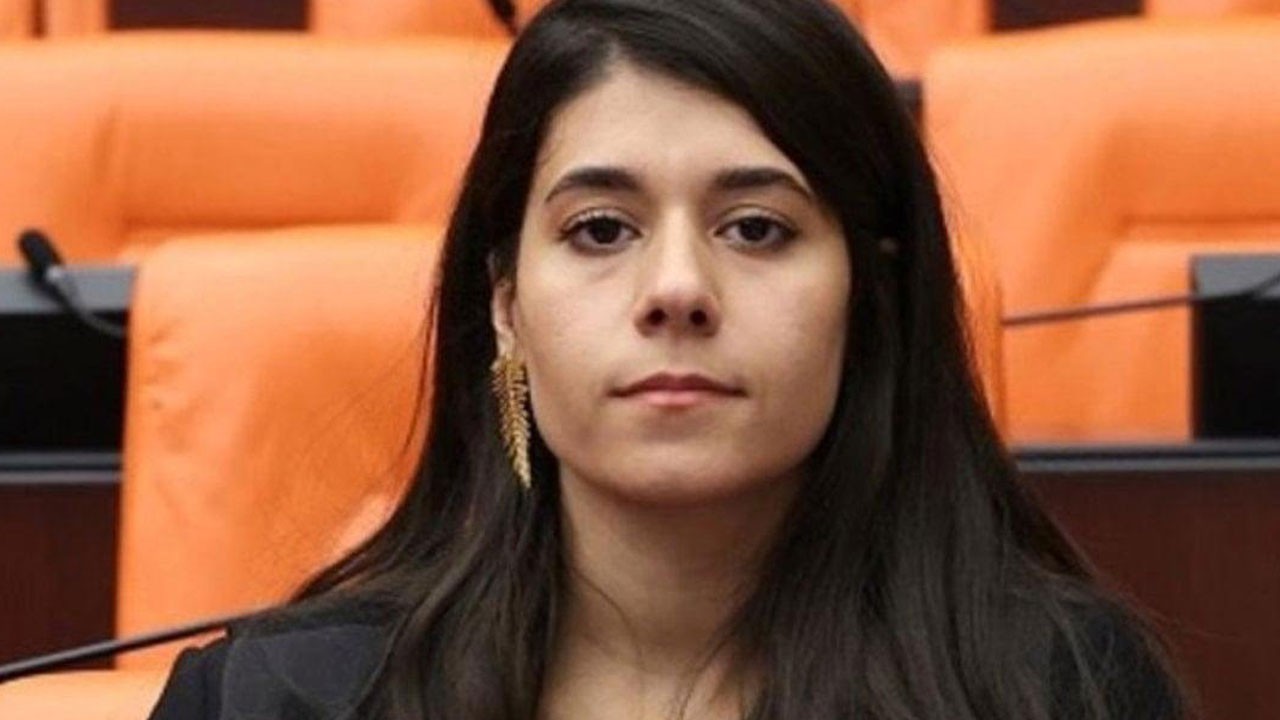 DEM vekiller bilmiyor ki nereden mağduriyet uydursun: Sırf insanlar Kürt diye trafik cezası yazılıyormuş!