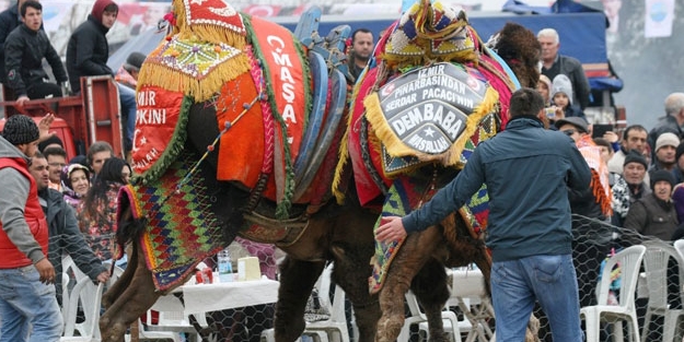 Demba Ba arenada boy gösterdi