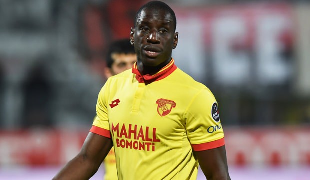 Demba Ba'dan 3 yıllık imza! Dudak uçuklatan rakam