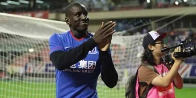 Demba Ba'nın yanına tanıdık isim