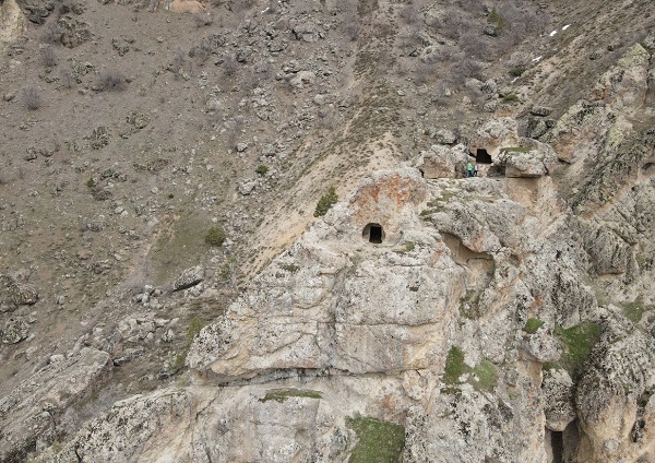 Demir çağından günümüze uzanıyor! Gelin Odaları'nın sırrı ne?